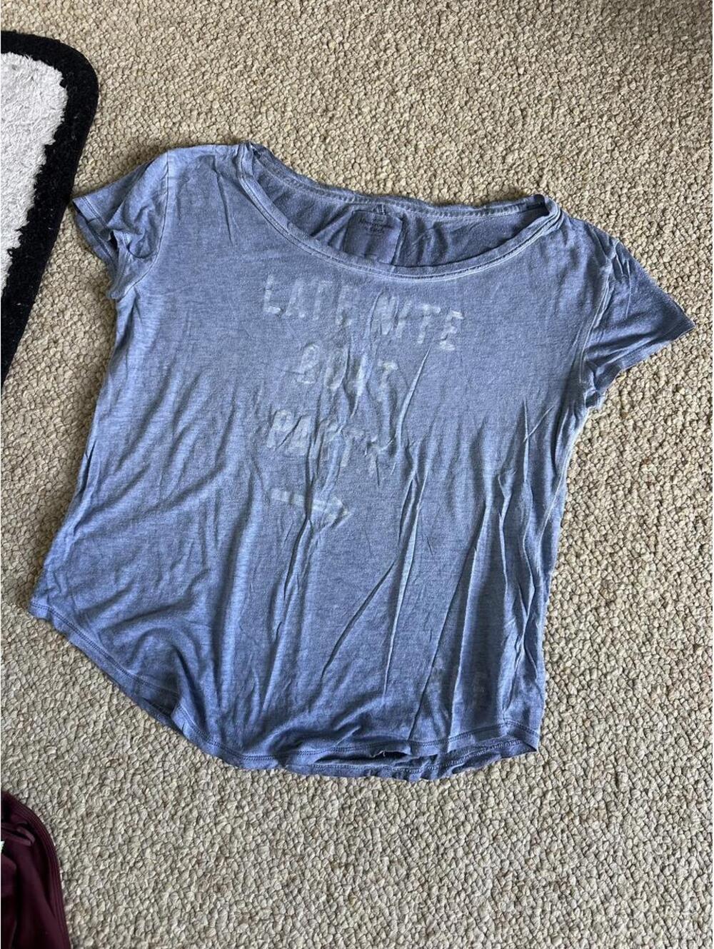 abercrombie and fitch tee